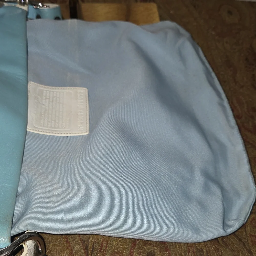 Coach Wave Patchwork Rare Shoulderbag F10653 2006 $350 Estimated Retail GUC - Picture 13 of 16